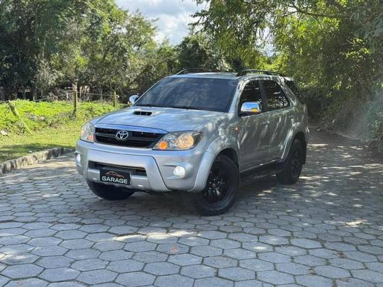 TOYOTA HILUX 2.5 4X2 16V TURBO DIESEL 2P MANUAL